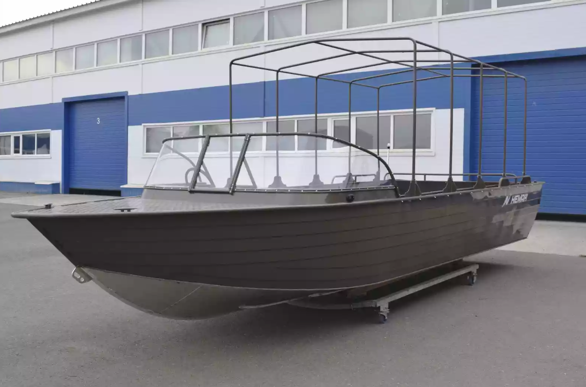 Алюминиевый катер Wyatboat-700 в Комсомольске-на-Амуре
