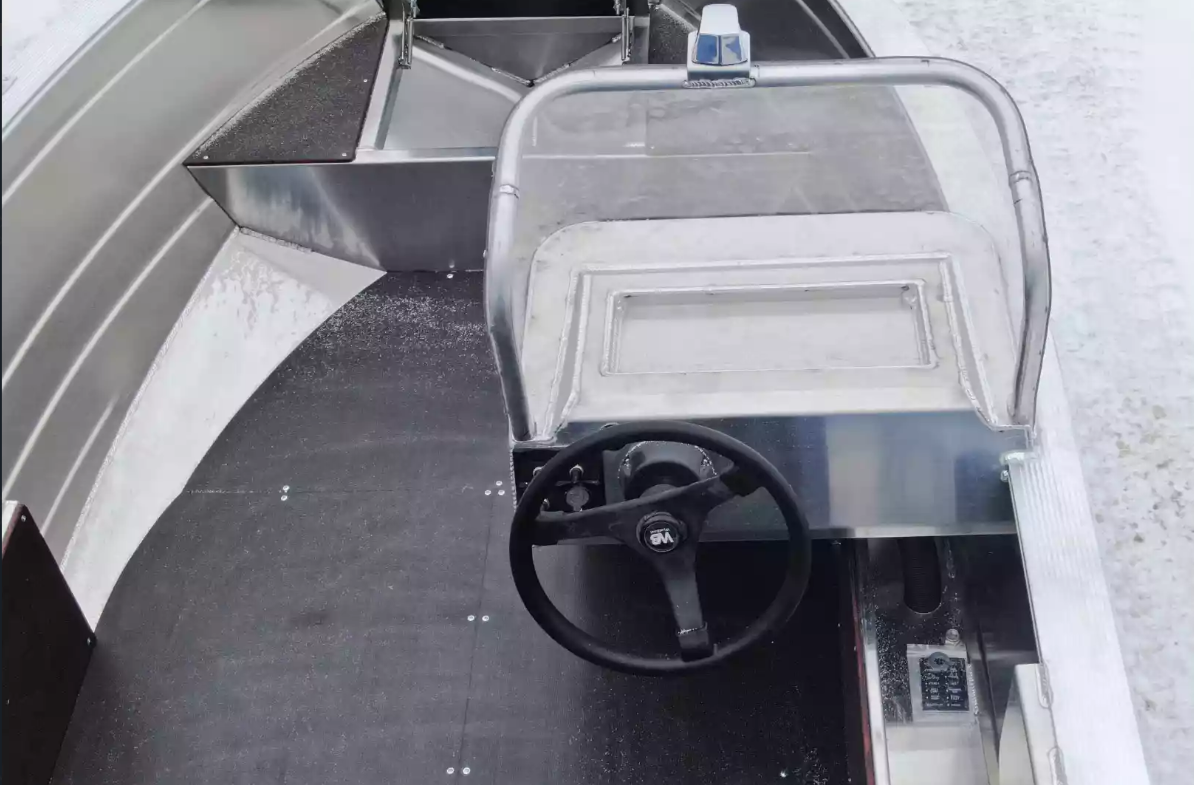 Алюминиевый катер Неман-400 С в Комсомольске-на-Амуре