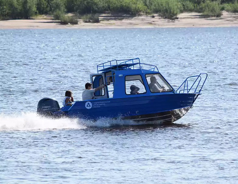 Алюминиевый катер Неман-500 (закрытая рубка) в Комсомольске-на-Амуре