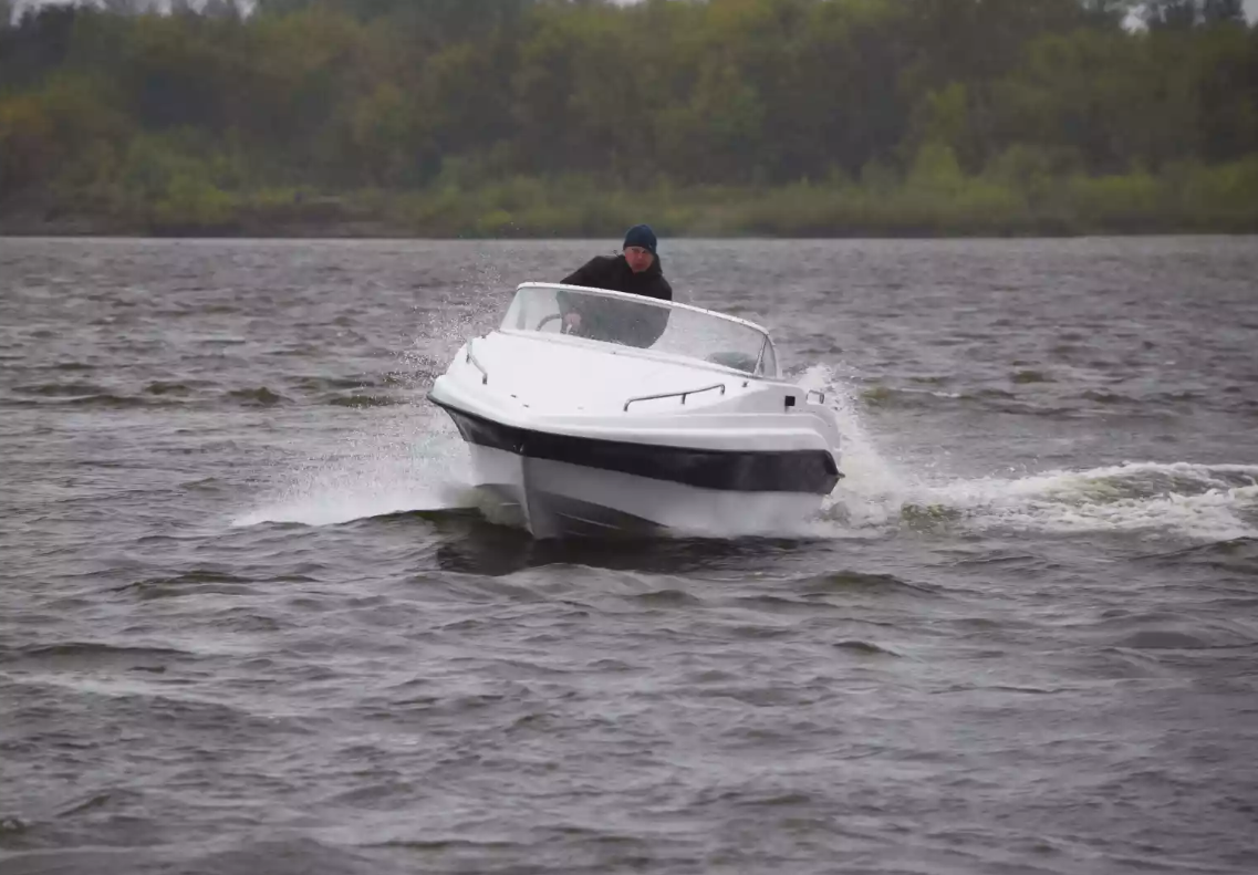 Стеклопластиковый катер Neman-500 Р в Комсомольске-на-Амуре