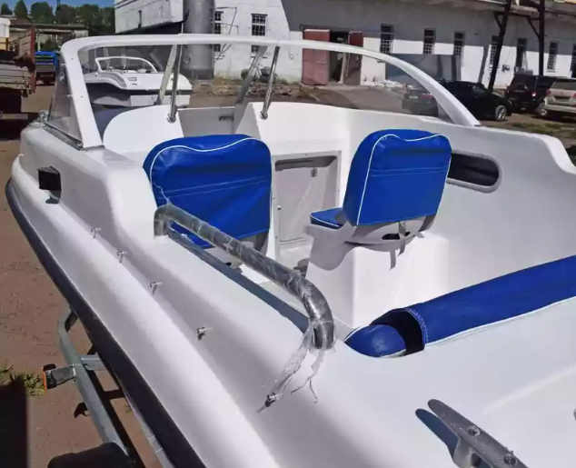 Стеклопластиковый катер Neman-450 Open в Комсомольске-на-Амуре