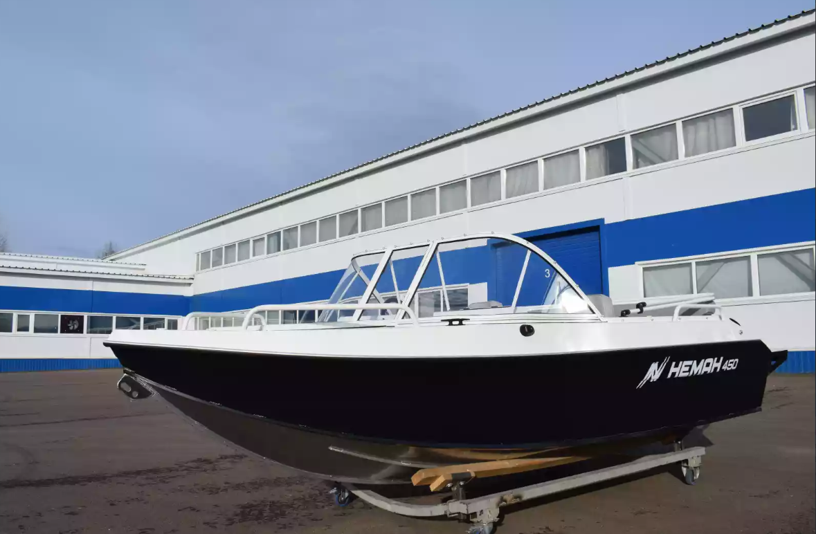 Алюминиевый катер Неман-450 в Комсомольске-на-Амуре