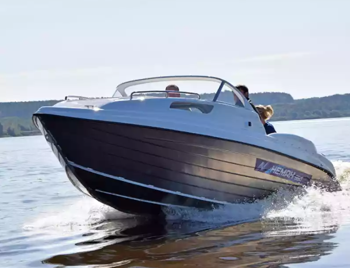 Комбинированный катер Neman-550 с каютой в Комсомольске-на-Амуре