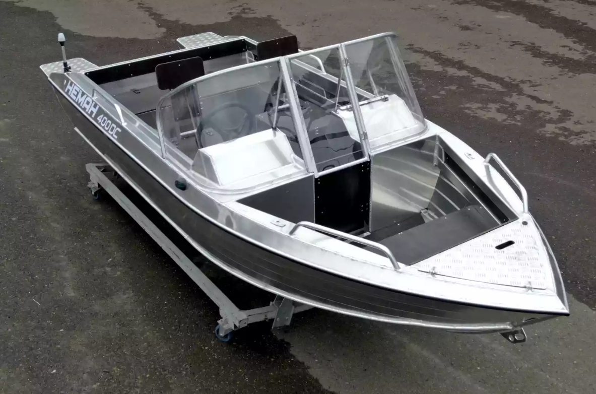 Алюминиевый катер Neman-400 DC в Комсомольске-на-Амуре