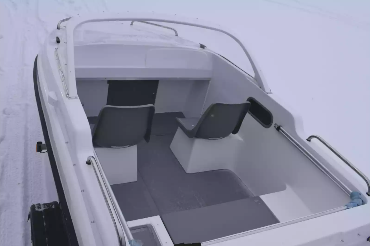 Стеклопластиковый катер Neman-450 в Комсомольске-на-Амуре