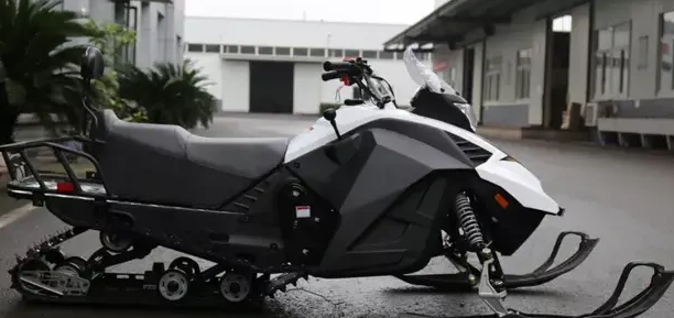 Снегоход ULAR 220 в Комсомольске-на-Амуре