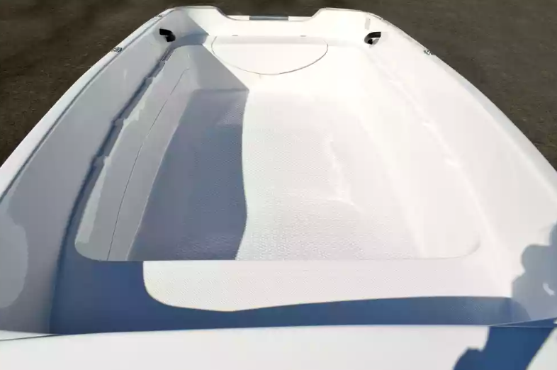 Стеклопластиковая лодка Пингвин (тримаран) в Комсомольске-на-Амуре