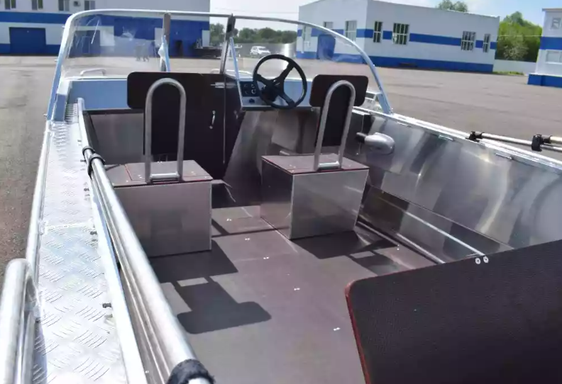 Алюминиевый катер WYATBOAT-550 DCM в Комсомольске-на-Амуре