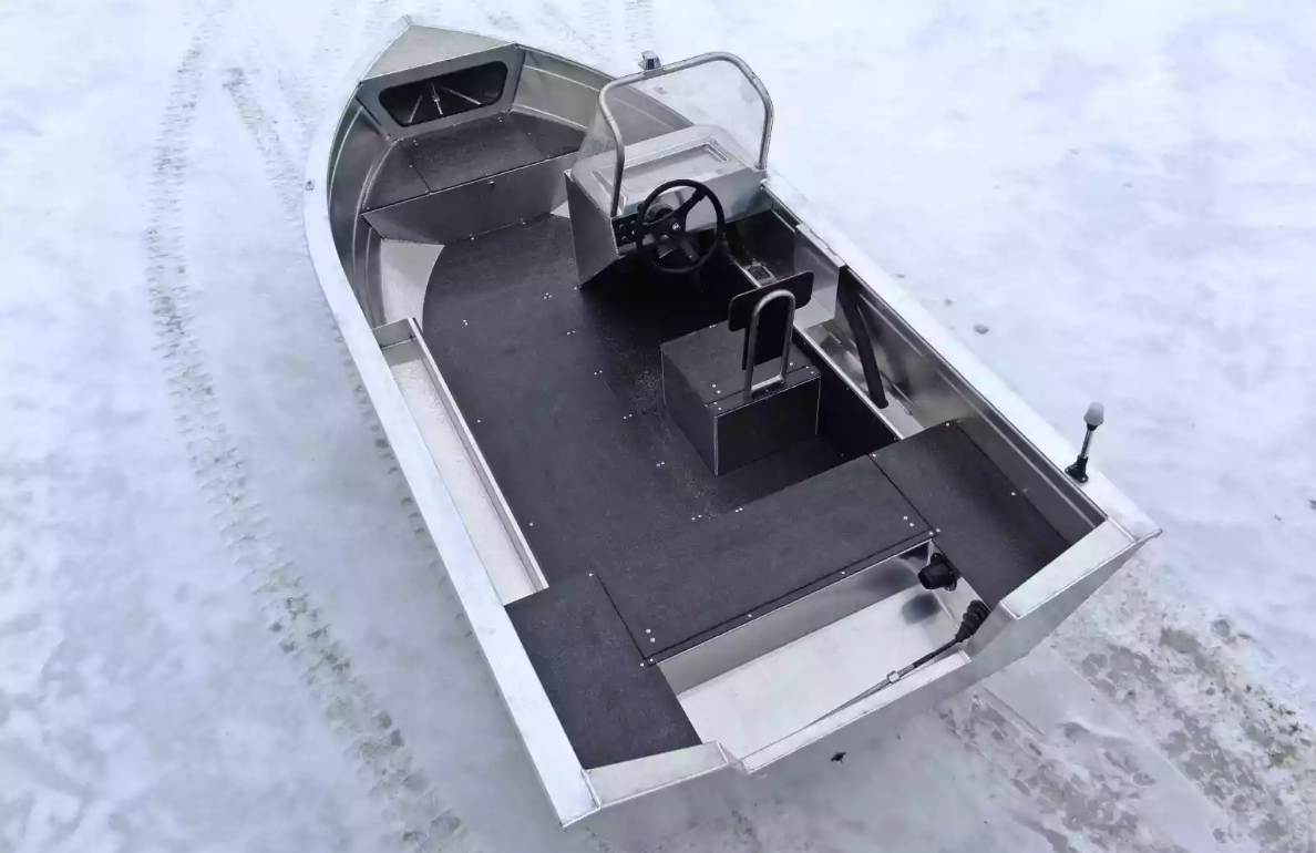 Алюминиевый катер Неман-400 С в Комсомольске-на-Амуре