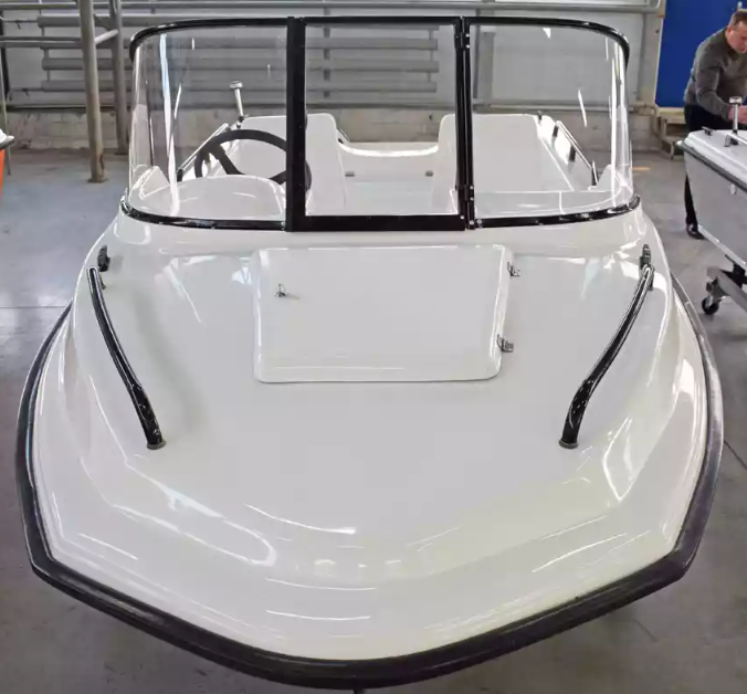 Комбинированный катер Wyatboat-430 M в Комсомольске-на-Амуре