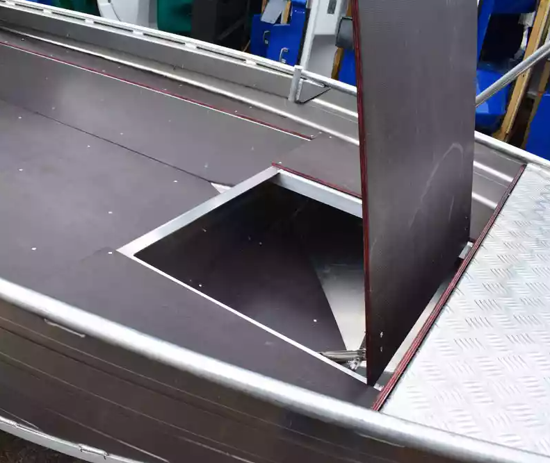 Алюминиевая лодка  Wyatboat-430 Master в Комсомольске-на-Амуре