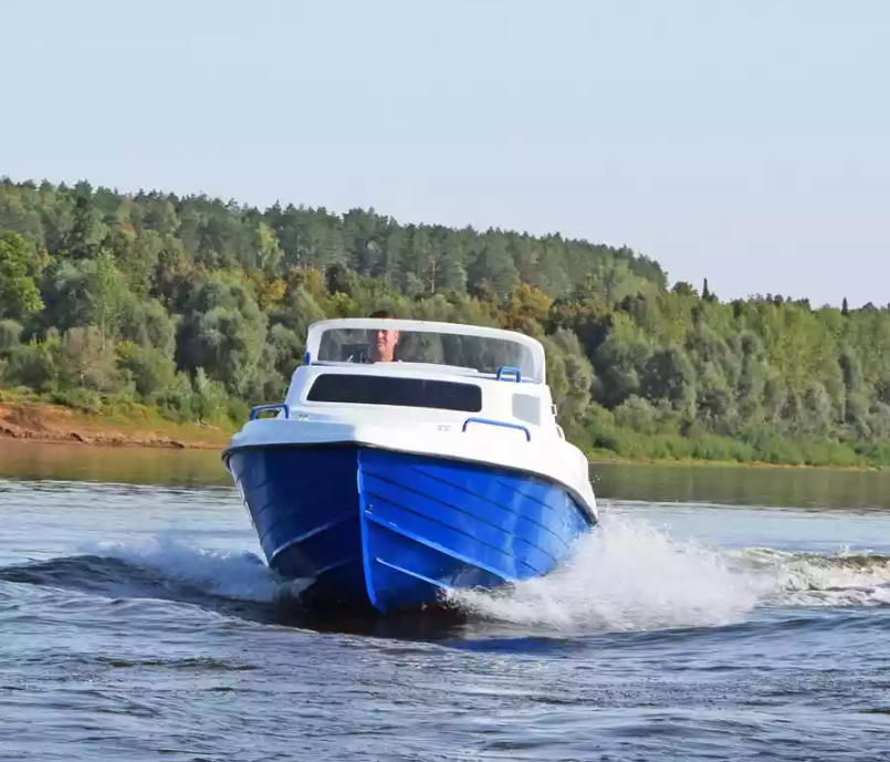 Комбинированный катер Neman-500 с каютой в Комсомольске-на-Амуре