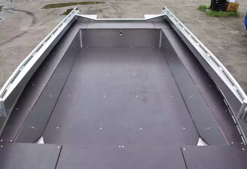 Алюминиевая лодка  Wyatboat-430 Master в Комсомольске-на-Амуре