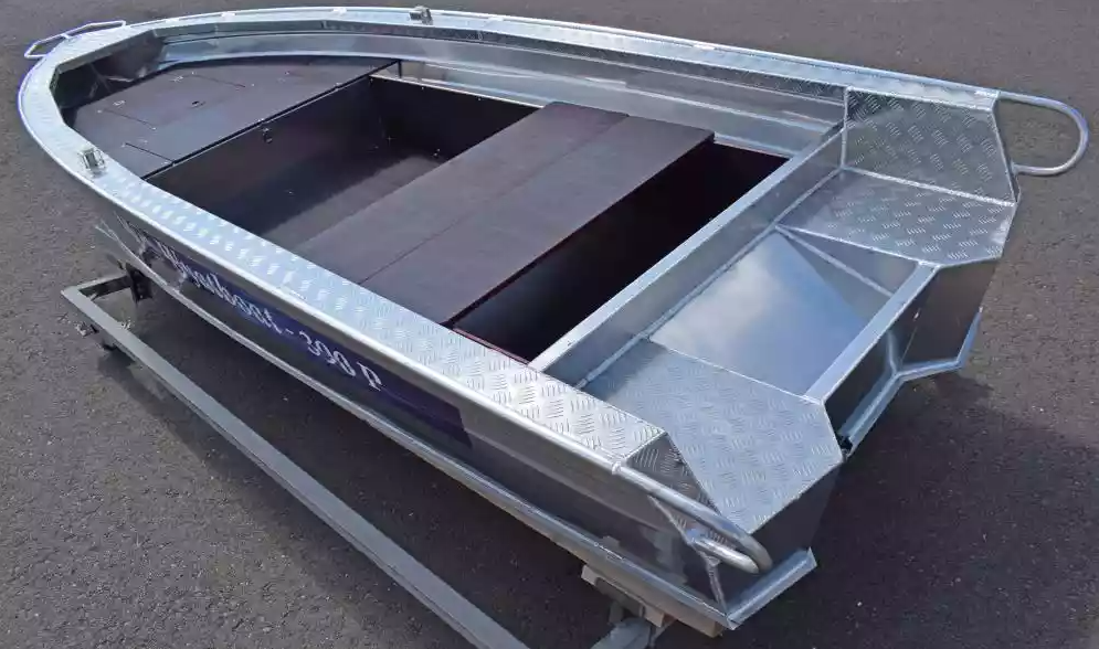 Алюминиевая лодка Wyatboat-390Р Fish в Комсомольске-на-Амуре