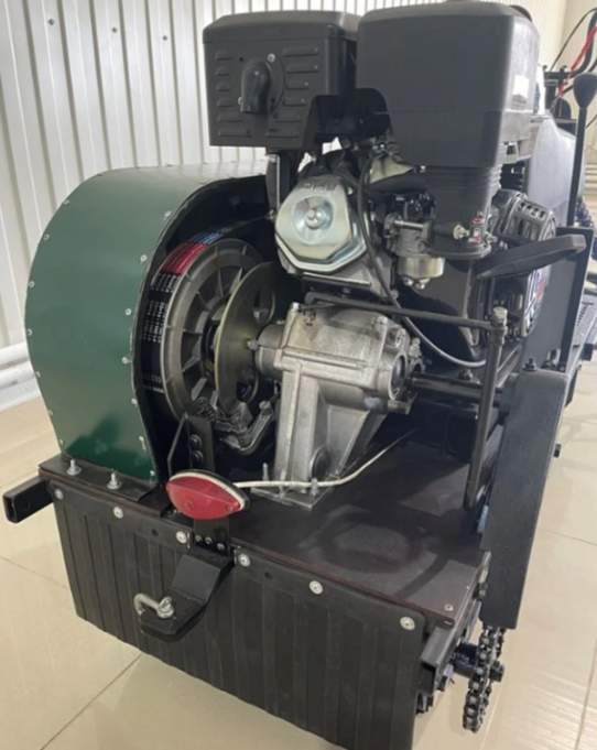 Мотобуксировщик ЕНОТ 4М в Комсомольске-на-Амуре