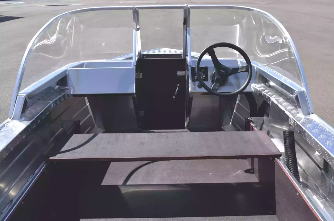 Алюминиевая лодка Wyatboat-390 DCM в Комсомольске-на-Амуре