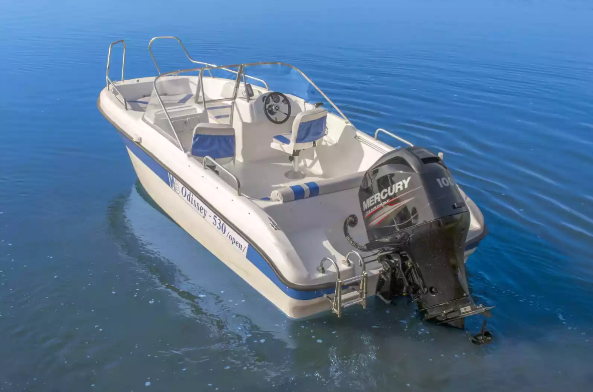 Стеклопластиковый катер Neman-530 Open в Комсомольске-на-Амуре