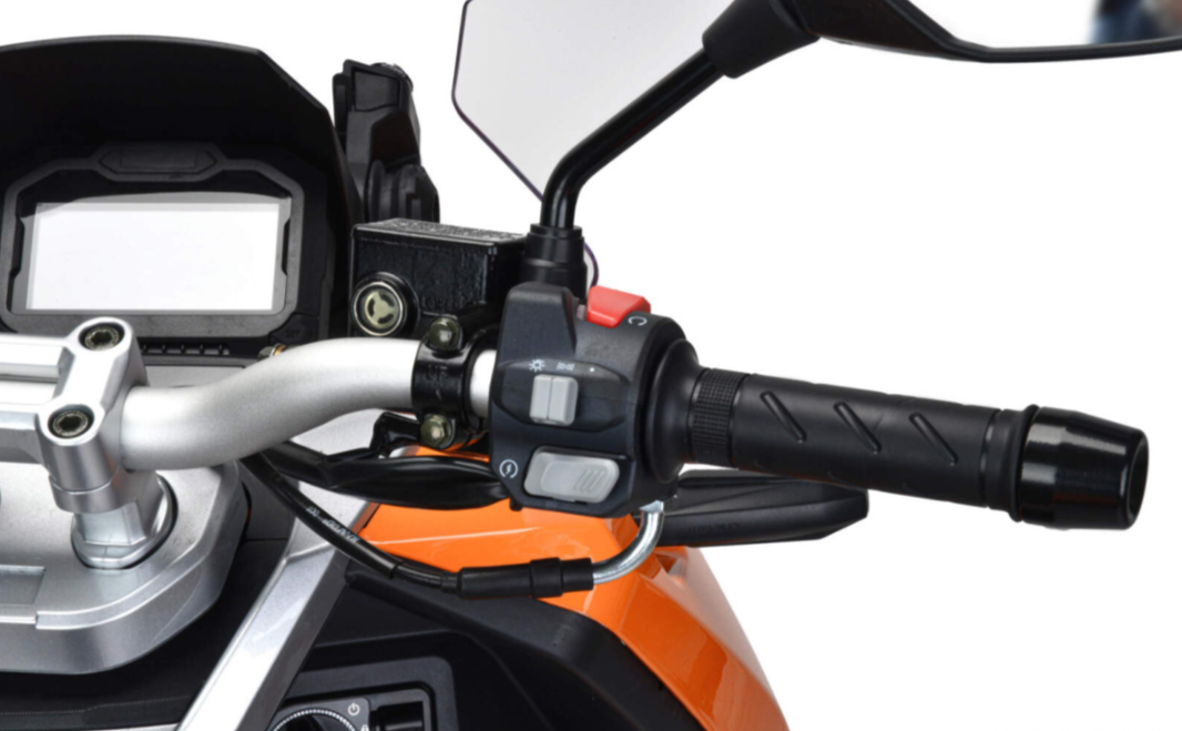 Скутер MOTOLAND (МОТОЛЕНД) T-MAX 150 в Комсомольске-на-Амуре