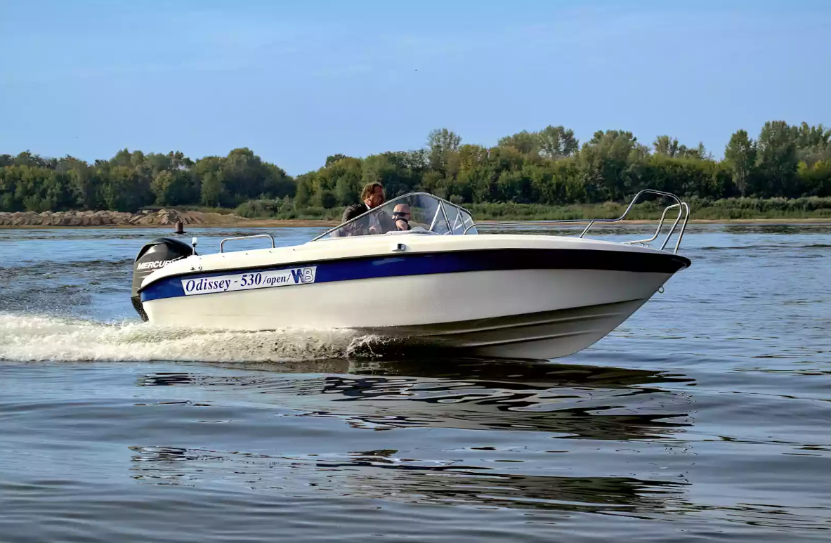 Стеклопластиковый катер Neman-530 Open в Комсомольске-на-Амуре