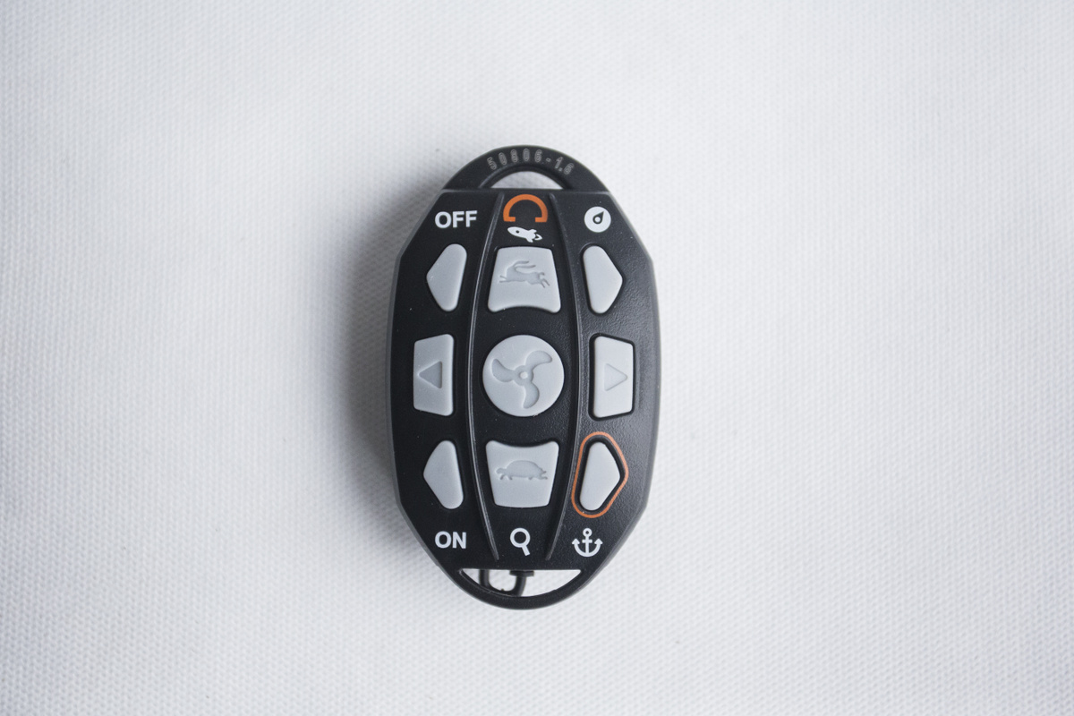 Лодочный электромотор якорь Haswing Cayman B, GPS, 12V, 55Lbs, нога 137 мм в Комсомольске-на-Амуре