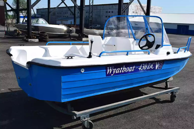 Комбинированный катер Wyatboat-430 DC в Комсомольске-на-Амуре