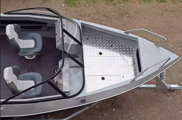 Алюминиевый катер Неман 550 DC в Комсомольске-на-Амуре