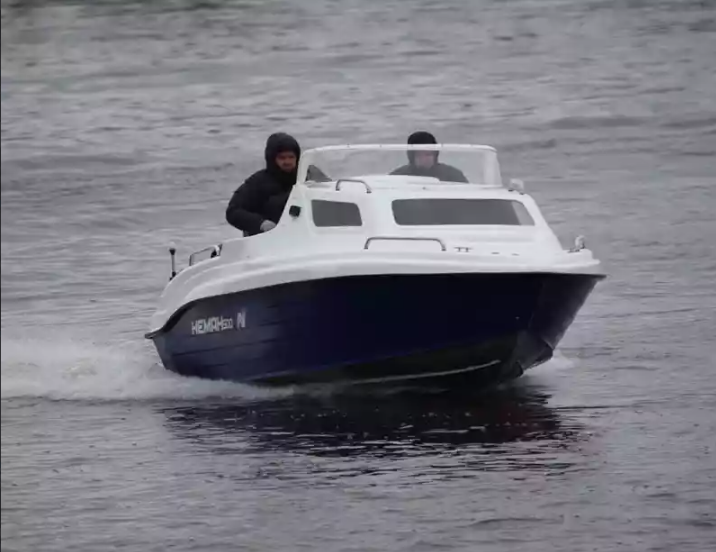 Комбинированный катер Neman-500 с каютой в Комсомольске-на-Амуре