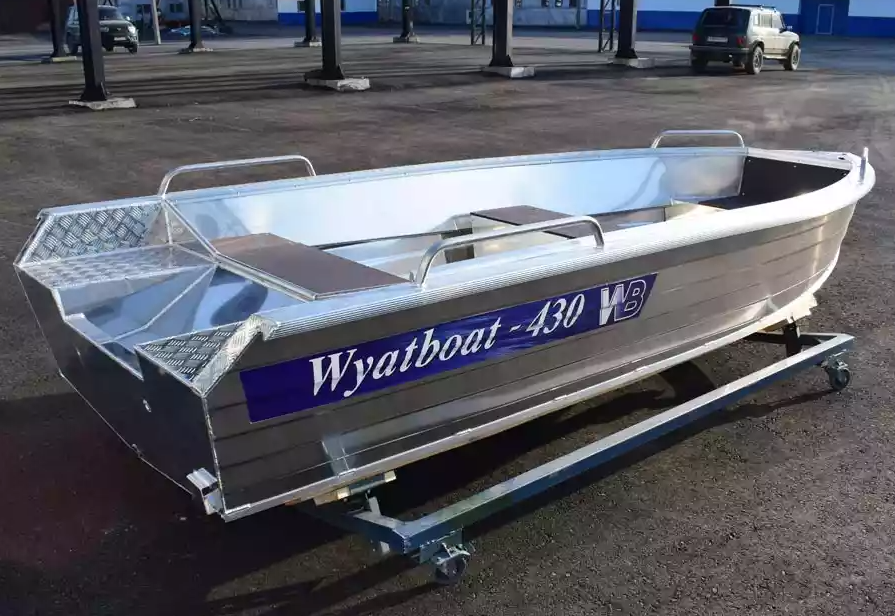 Алюминиевая лодка  Wyatboat-430 Р в Комсомольске-на-Амуре