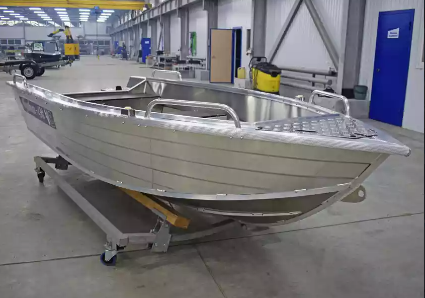 Алюминиевая лодка  Wyatboat-430 Р в Комсомольске-на-Амуре