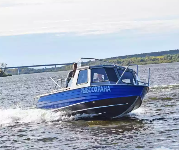 Алюминиевый катер Неман 550 с каютой в Комсомольске-на-Амуре