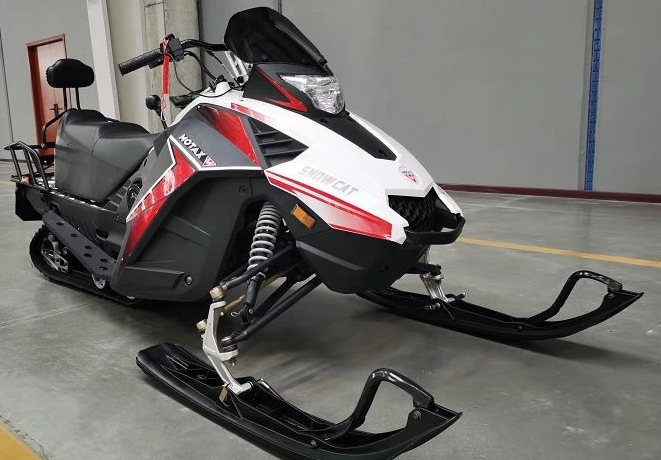 Снегоход Motax Snow Cat 180 EFI в Комсомольске-на-Амуре