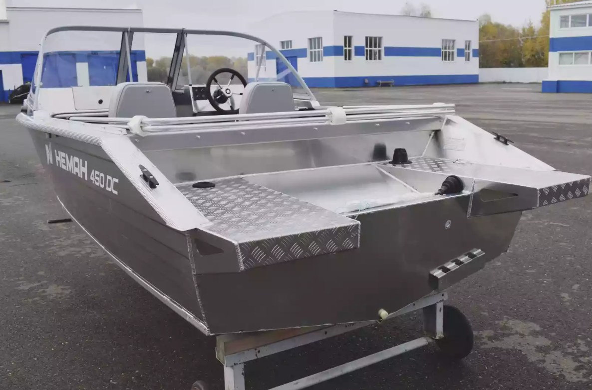 Алюминиевый катер Неман-450 DC NEW без покраски в Комсомольске-на-Амуре