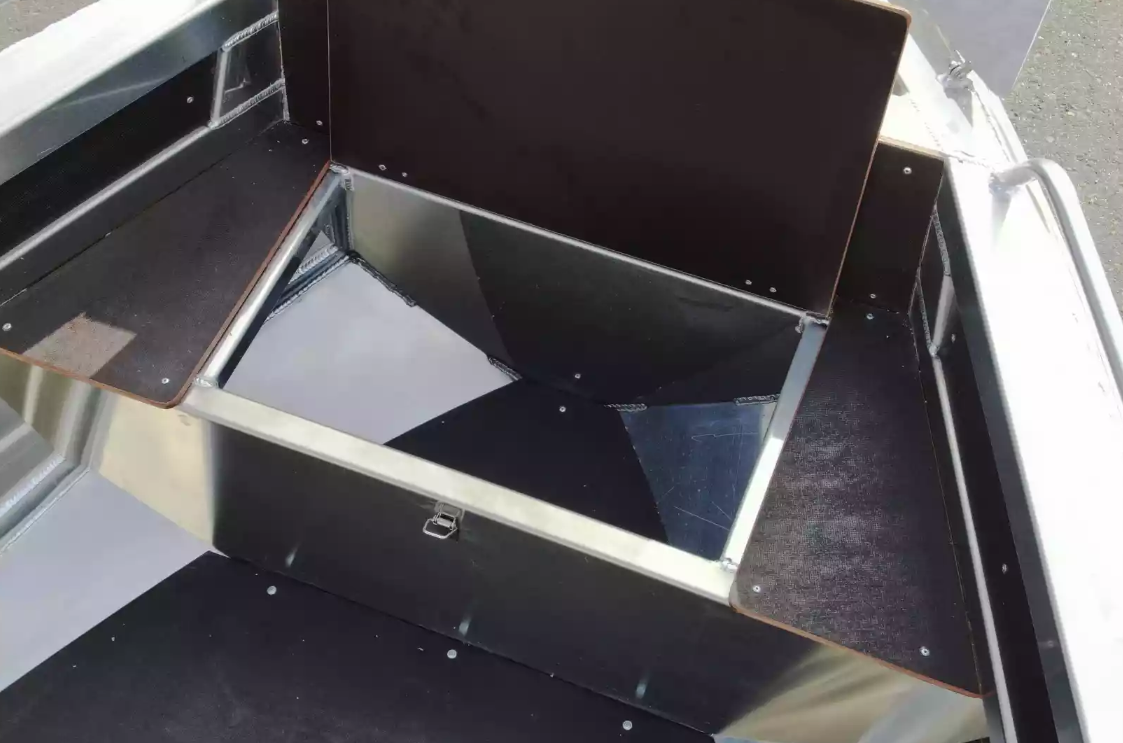 Алюминиевая лодка  Неман-480 Р в Комсомольске-на-Амуре