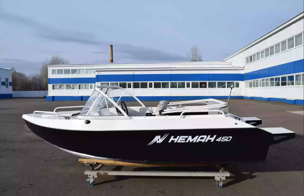 Алюминиевый катер Неман-450 в Комсомольске-на-Амуре