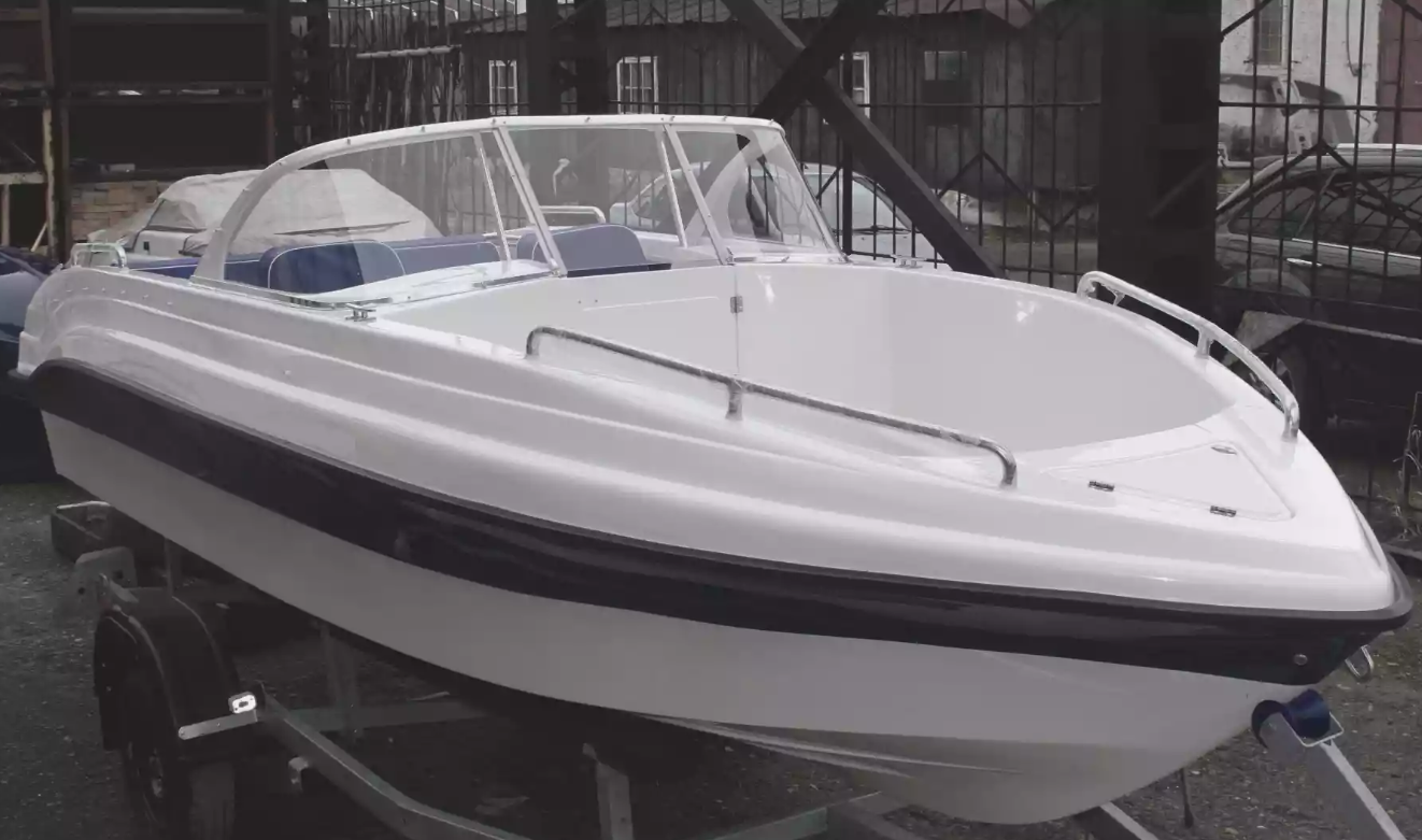 Стеклопластиковый катер Neman-500 Open в Комсомольске-на-Амуре