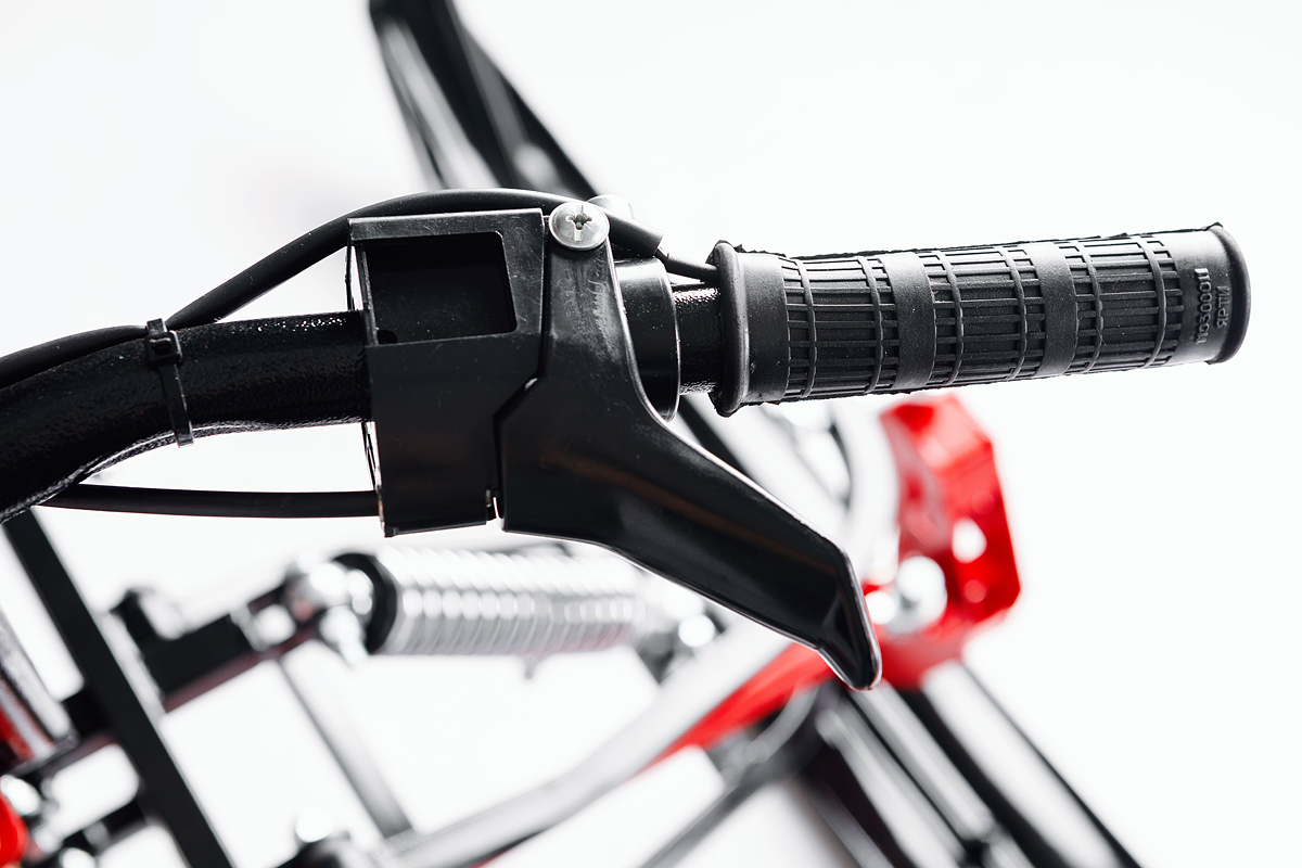 Лыжный модуль IKUDZO с подогревом ручек пластиковые лыжи в Комсомольске-на-Амуре