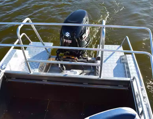 Алюминиевый катер Неман 550 с каютой в Комсомольске-на-Амуре