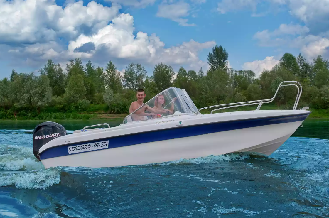Стеклопластиковый катер Neman-530 Open в Комсомольске-на-Амуре