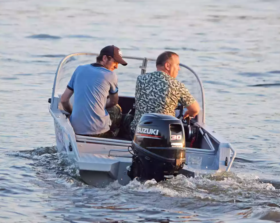 Алюминиевая лодка Wyatboat-390 DCM в Комсомольске-на-Амуре