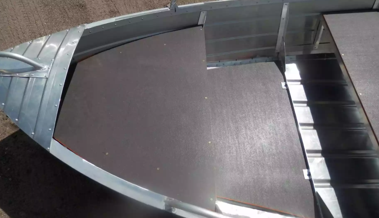 Алюминиевая лодка Вятка-Профи 32 в Комсомольске-на-Амуре