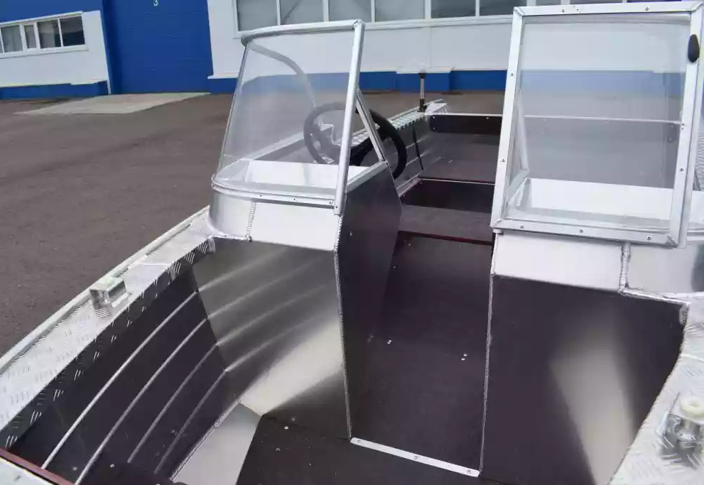 Алюминиевая лодка Wyatboat-390 DCM Увеличенный борт в Комсомольске-на-Амуре