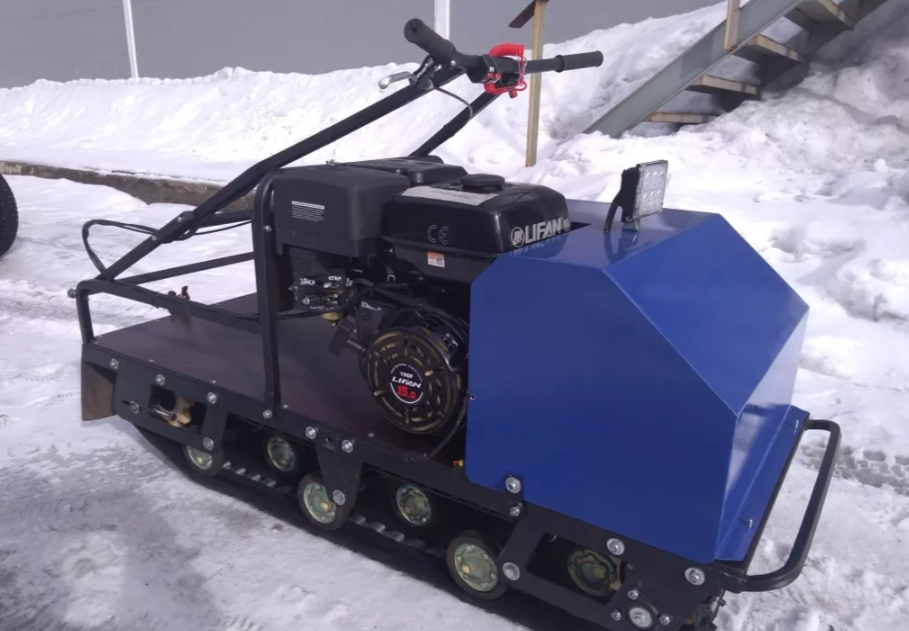 Мотобуксировщик AhtaR ЗИМА с реверсом (задний ход) в Комсомольске-на-Амуре