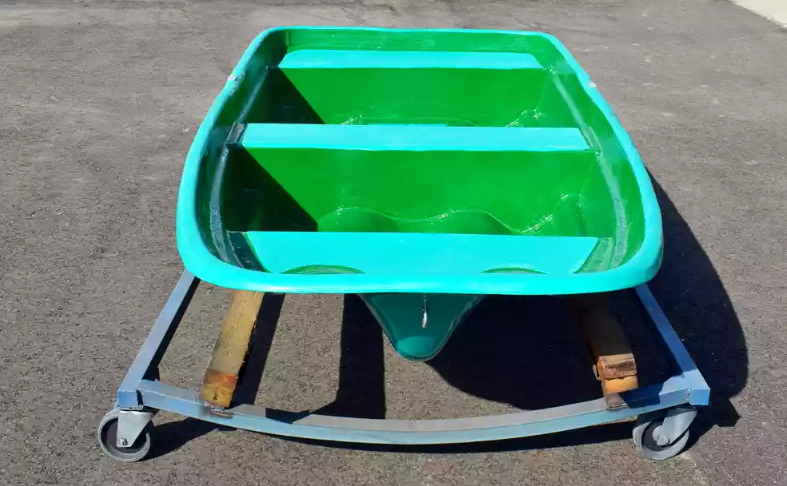 Стеклопластиковая лодка Старт (тримаран) в Комсомольске-на-Амуре