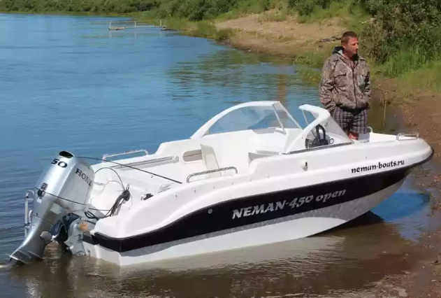 Стеклопластиковый катер Neman-450 Open в Комсомольске-на-Амуре