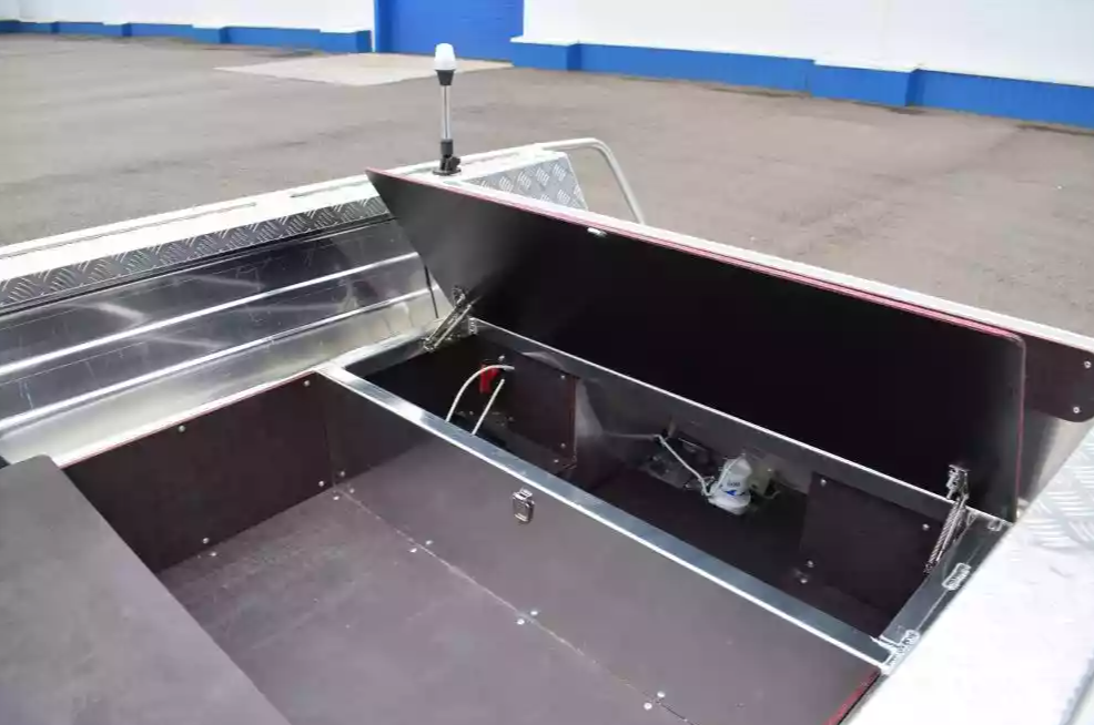 Алюминиевая лодка Wyatboat-390 DCM Увеличенный борт в Комсомольске-на-Амуре