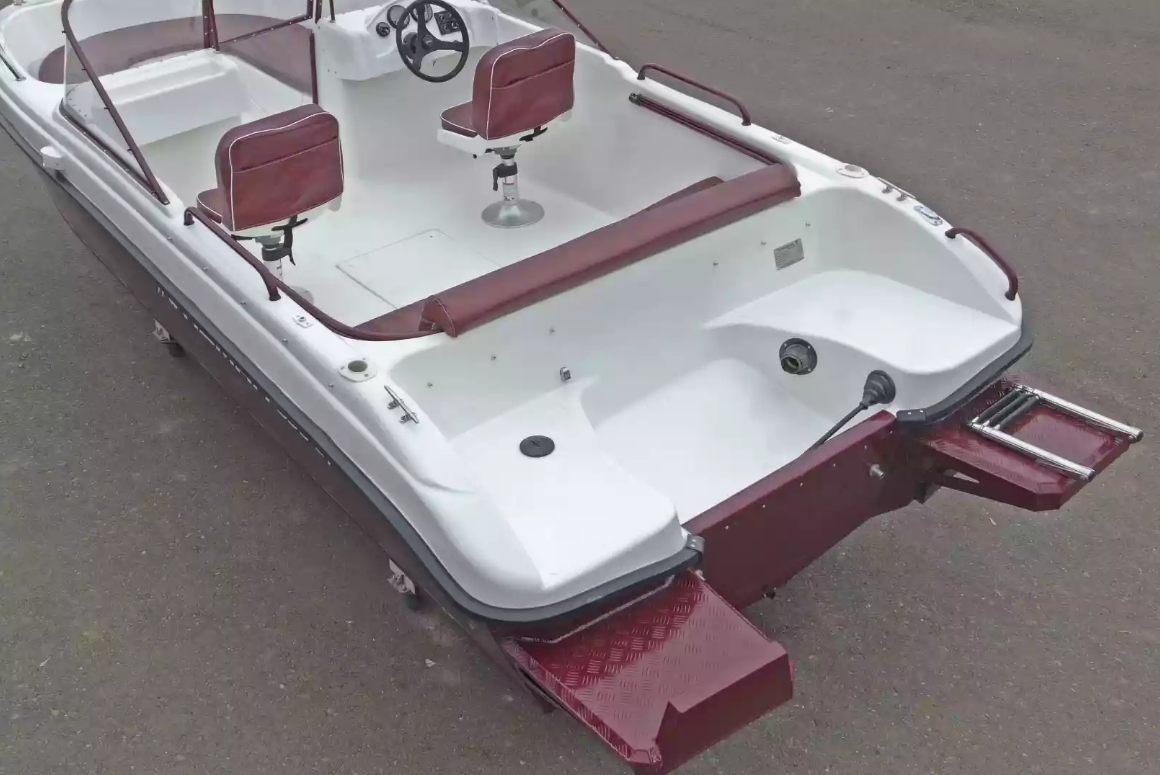 Комбинированный катер Neman-530 Open в Комсомольске-на-Амуре