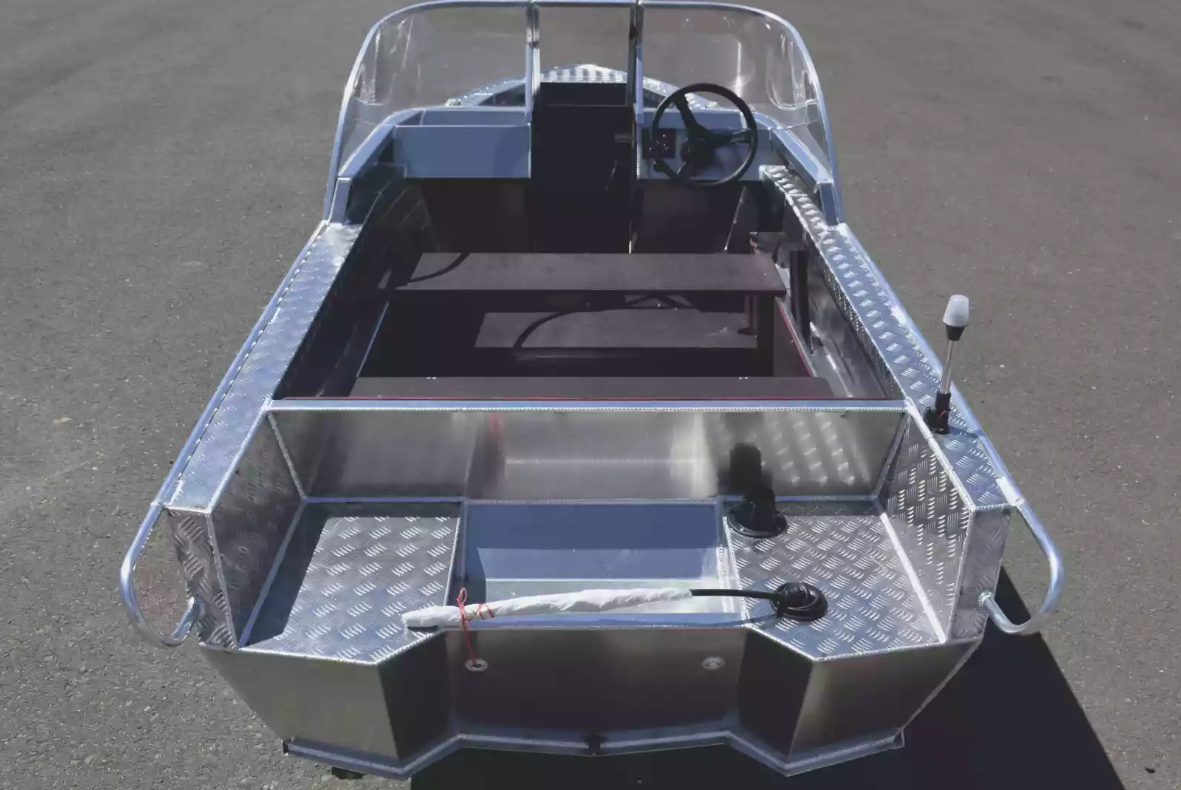 Алюминиевый катер Wyatboat-390 DCM в Комсомольске-на-Амуре