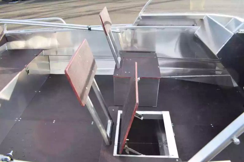 Алюминиевый катер Wyatboat-460 DCM в Комсомольске-на-Амуре