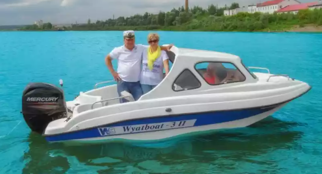 Стеклопластиковый катер Wyatboat-3 П (полурубка) в Комсомольске-на-Амуре