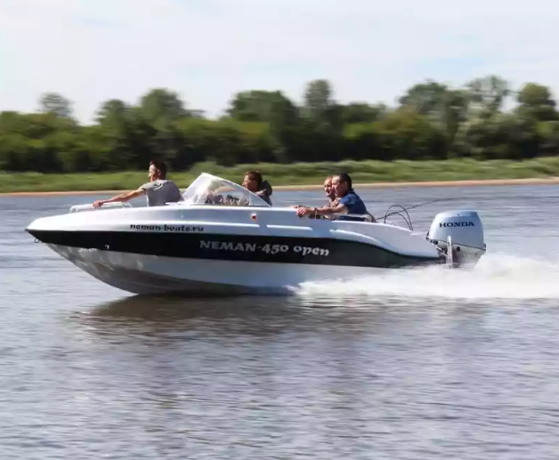 Стеклопластиковый катер Neman-450 Open в Комсомольске-на-Амуре